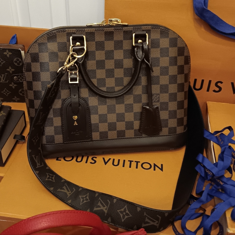 Louis Vuitton Damier Ebene Alma PM